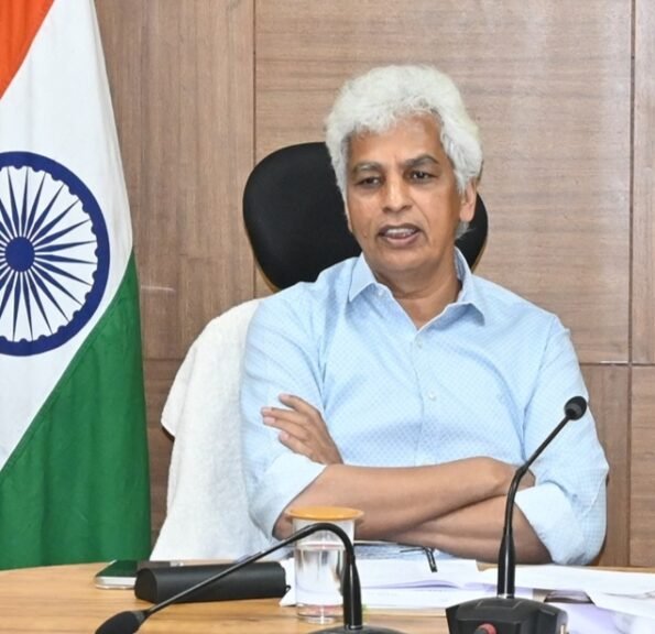 राजस्‍व न्‍यायालयीन और गैर न्‍यायालयीन कार्यों के लिए अलग-अलग राजस्‍व अधिकारी पदस्‍थ, कलेक्‍टर ने जारी किये आदेश