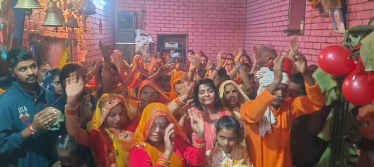 श्री कृष्ण-रुक्मणि विवाहोत्सव मैं झूमे श्रद्धालु,बरसाए फूल, धूमधाम से मनाया गया श्रीकृष्ण-रुक्मणि विवाहोत्सव