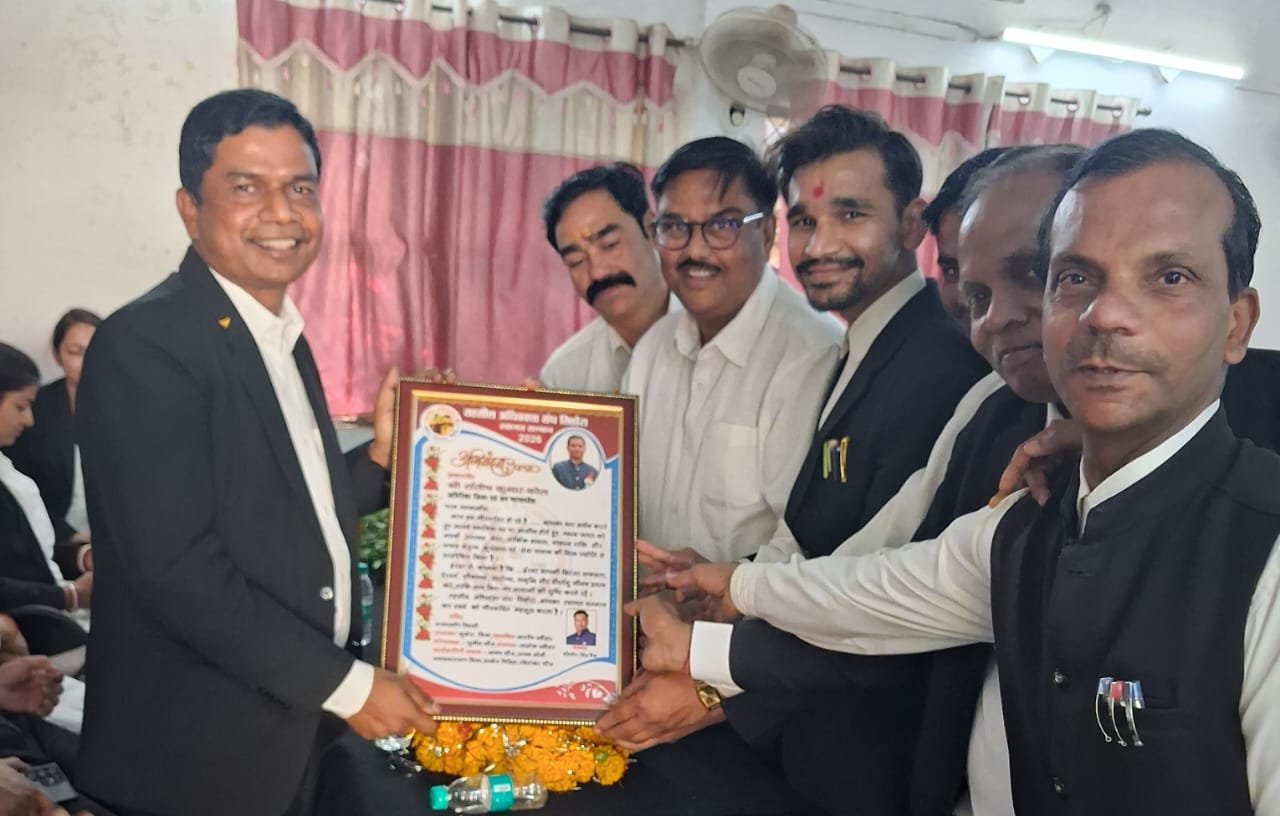 सिहोरा में न्यायाधीशगण की विदाई के साथ हुआ स्वागत समारोह 