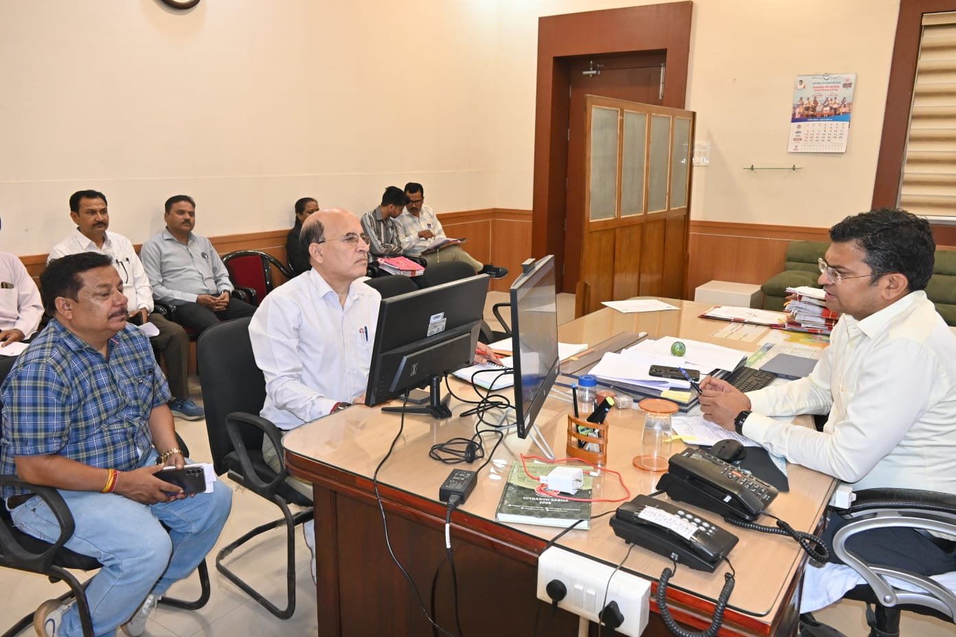 जिले के सभी विकासखंड मुख्‍यालयों में 10 से 14 अप्रैल तक आयोजित किये जायेंगे हितग्राही सम्‍मेलन