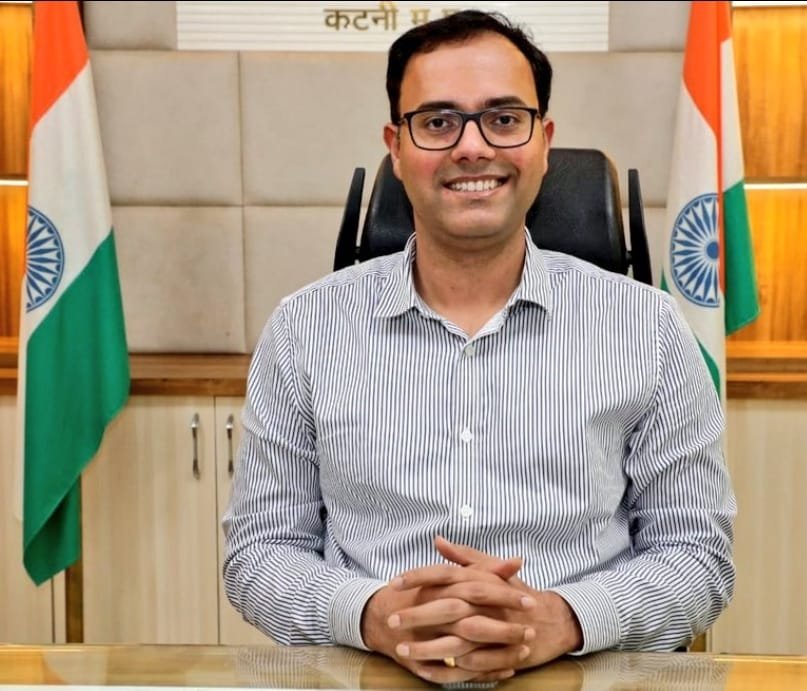 कटनी में अब “स्कैन करो और सीखो” बनेगा सरकारी स्कूलों की नई पहचान