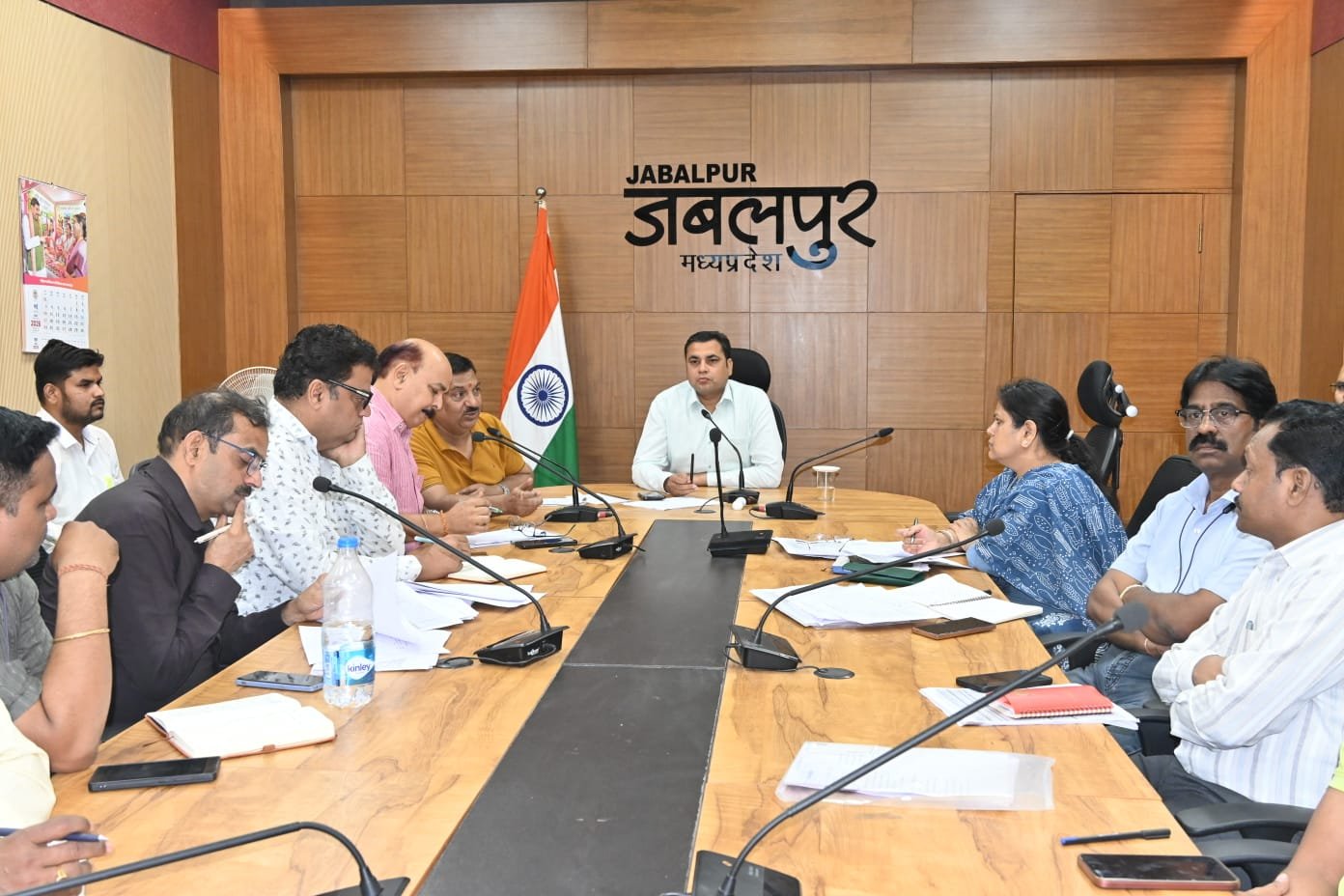कलेक्‍टर ने की गेहूं खरीदी की समीक्षा,इन किसानों के लैप्‍स हुए स्‍लॉट की अवधि बढ़ेगी