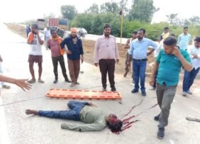 पिकअप ओर मोटर साईकिल मै जोरदार भिंडत, मोके पर ही मोटर साईकिल सवार दो की मौत