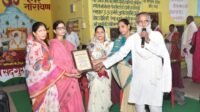 श्री योग वेदांत सेवा समिति सिहोरा ने 2678 मरीजों को किए निःशुल्क चश्मा वितरित