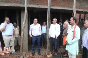 मुख्यमंत्री जन-विश्वास अभियान के तहत कलेक्टर ने मझगवां में निर्माणाधीन पंचायत भवन का किया निरीक्षण