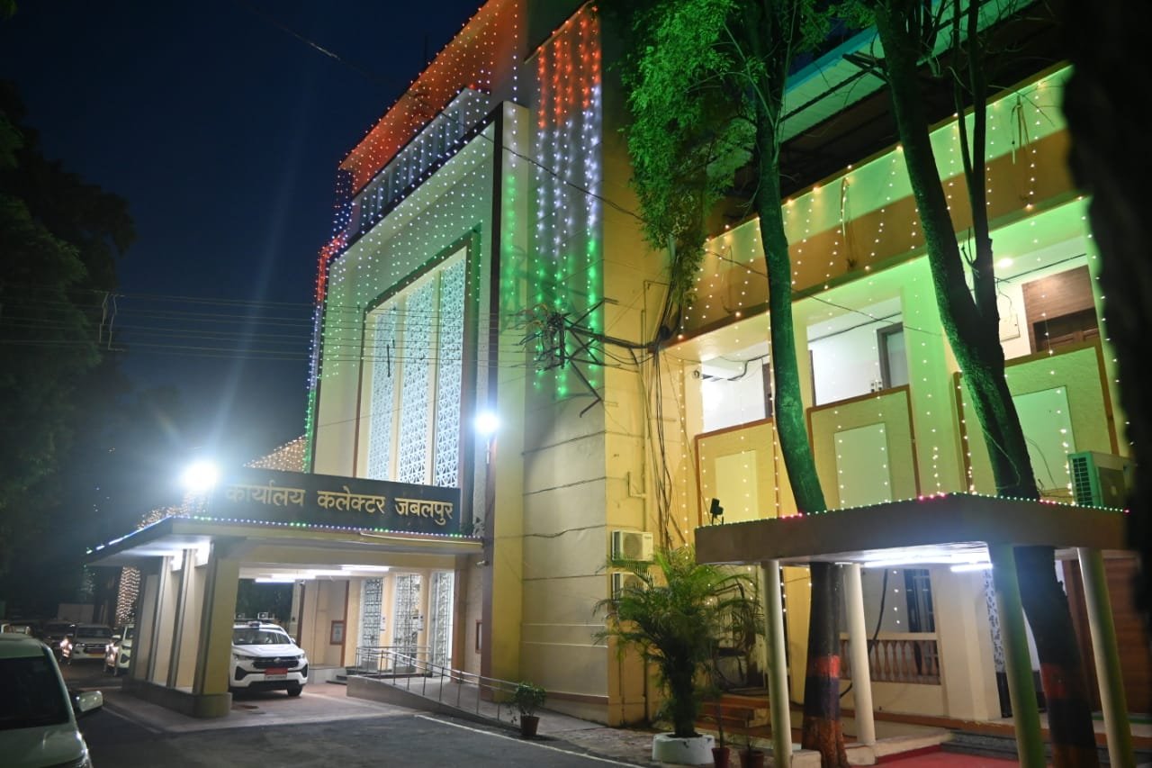 जिले के नागरिकों को क्लेक्टर ने दी स्वतंत्रता दिवस पर शुभकामनाएं 