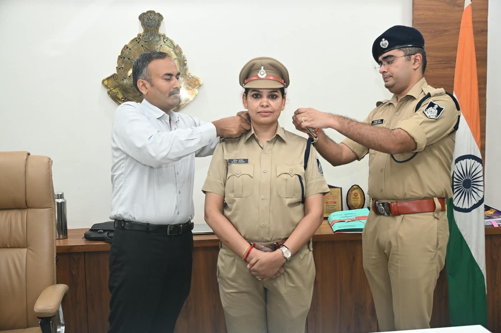 पदोन्नत होने पर लगाया गया तीसरा सितारा