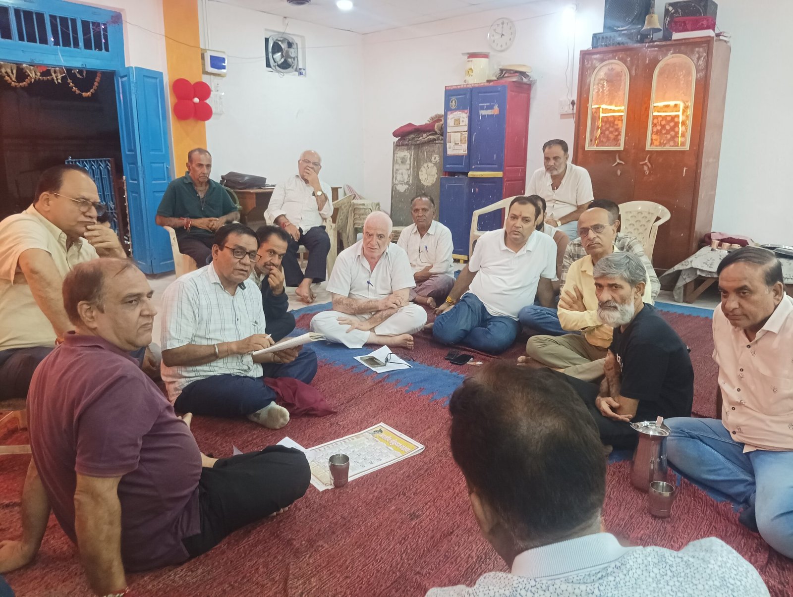 दशहरा एवं रामलीला उत्सव को लेकर श्री कृष्ण मंदिर राजेंद्र वार्ड में समाज की बैठक आयोजित 