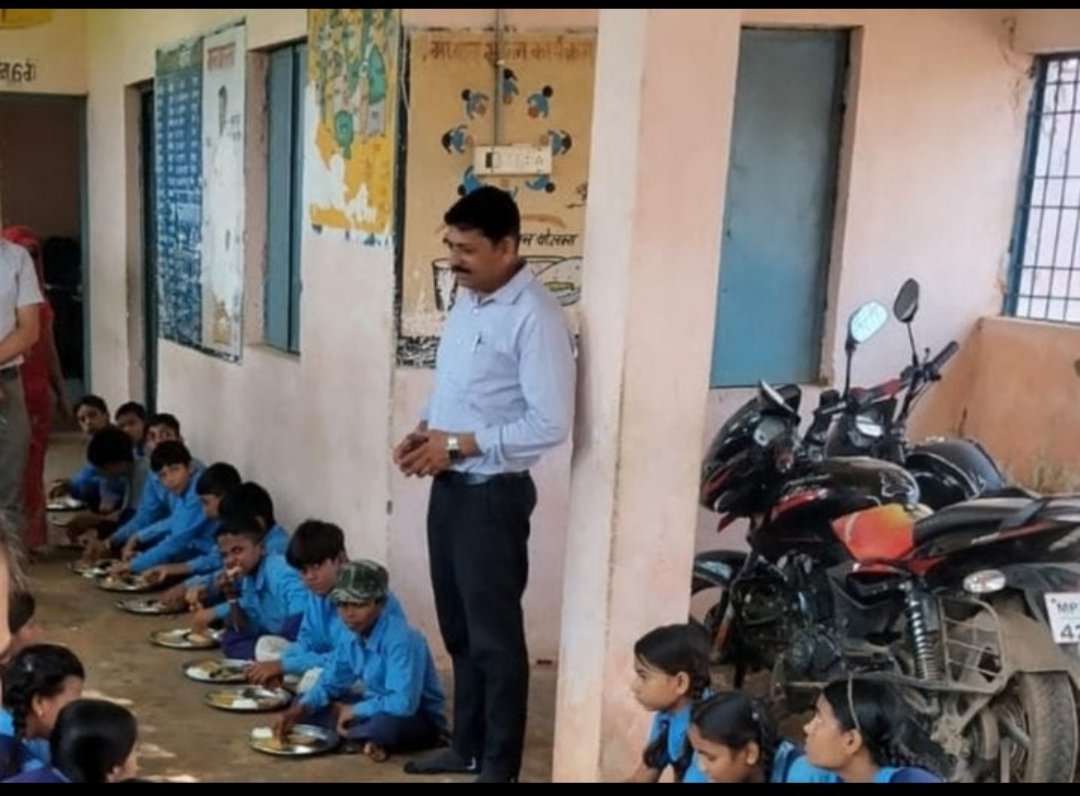 गुणवत्ता युक्त शिक्षा पर दे जोर, ताकि छात्राओं मैं बनी रहे पढ़ने की जिज्ञासा