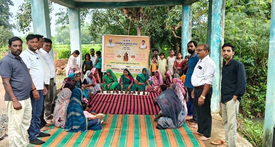 गणेश उत्सव में पर्यावरण संरक्षण का संदेश, मिट्टी से तैयार की गणेश प्रतिमाएं