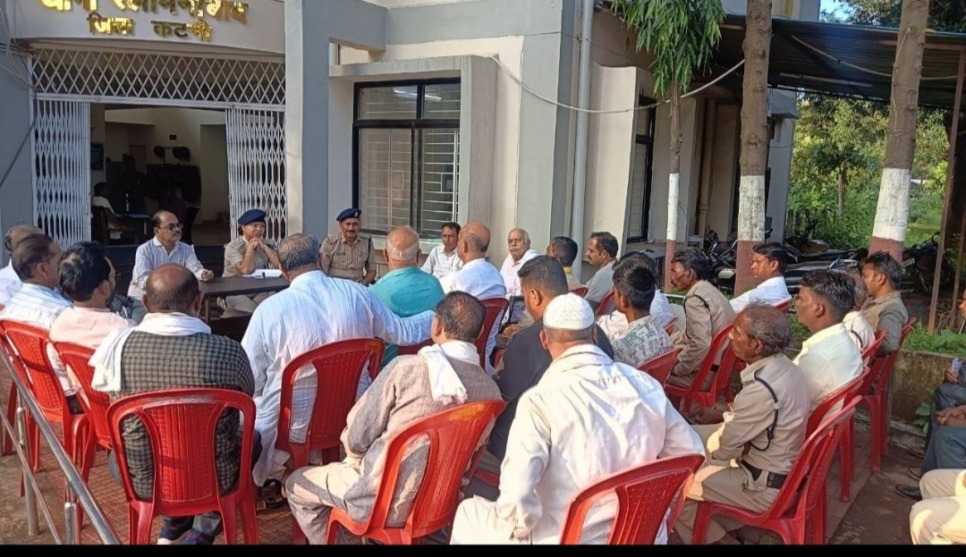 गौरव शाली परंपरा के साथ शांति सद्भाव,हर्षाेल्लास के साथ मनाएं धार्मिक त्योहार